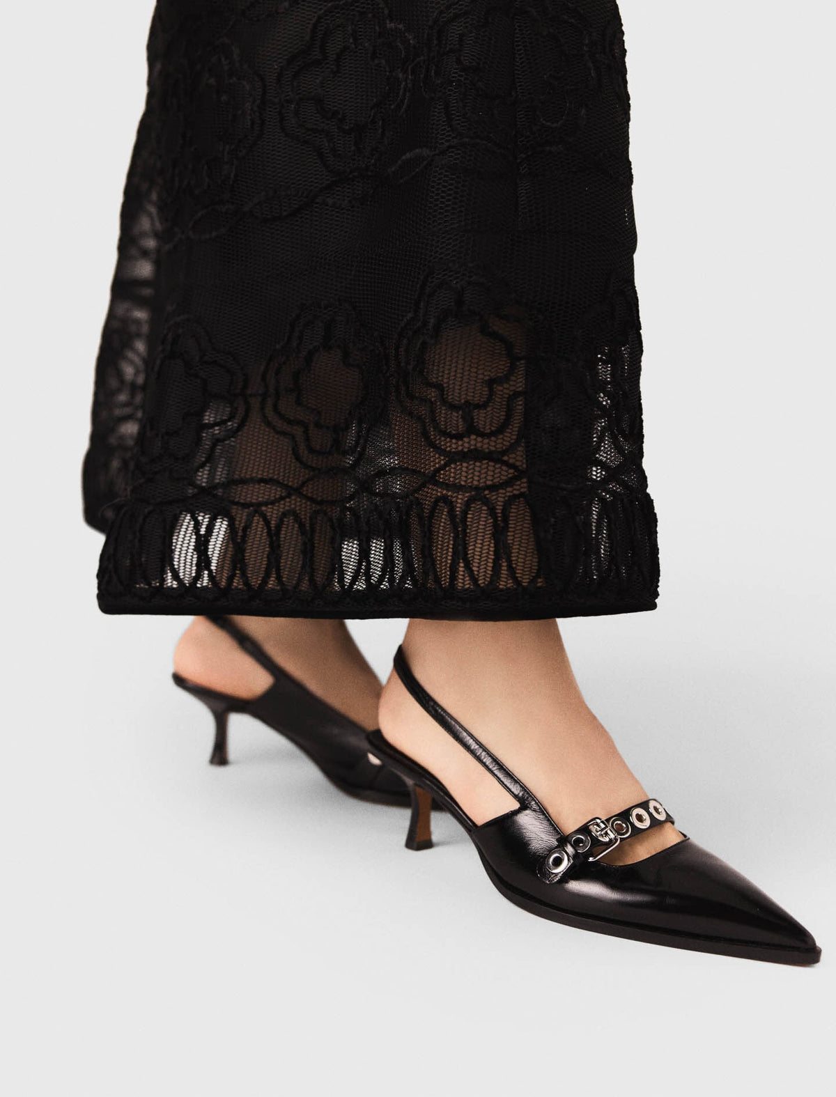 Leather pumps with eyelet strap | Maje