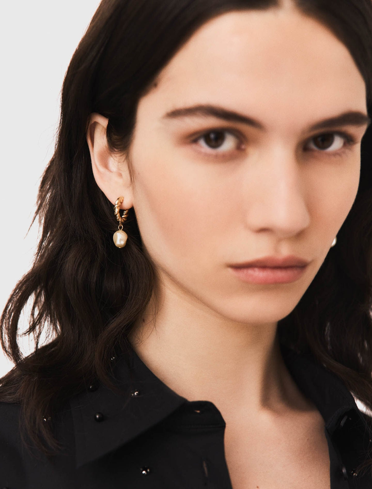 Twisted bead hoop earrings | Maje