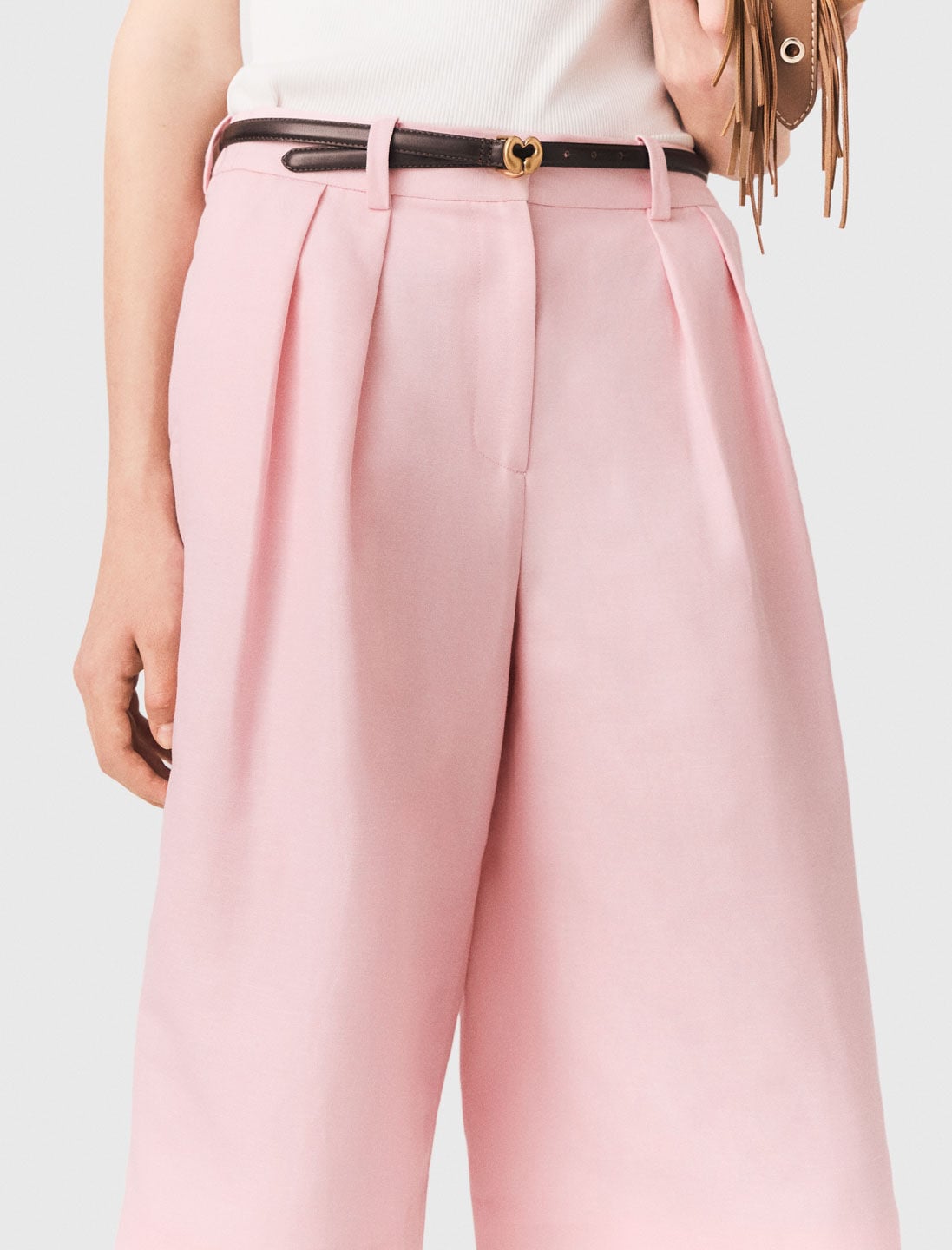 Pleated linen blend Bermuda shorts | Maje