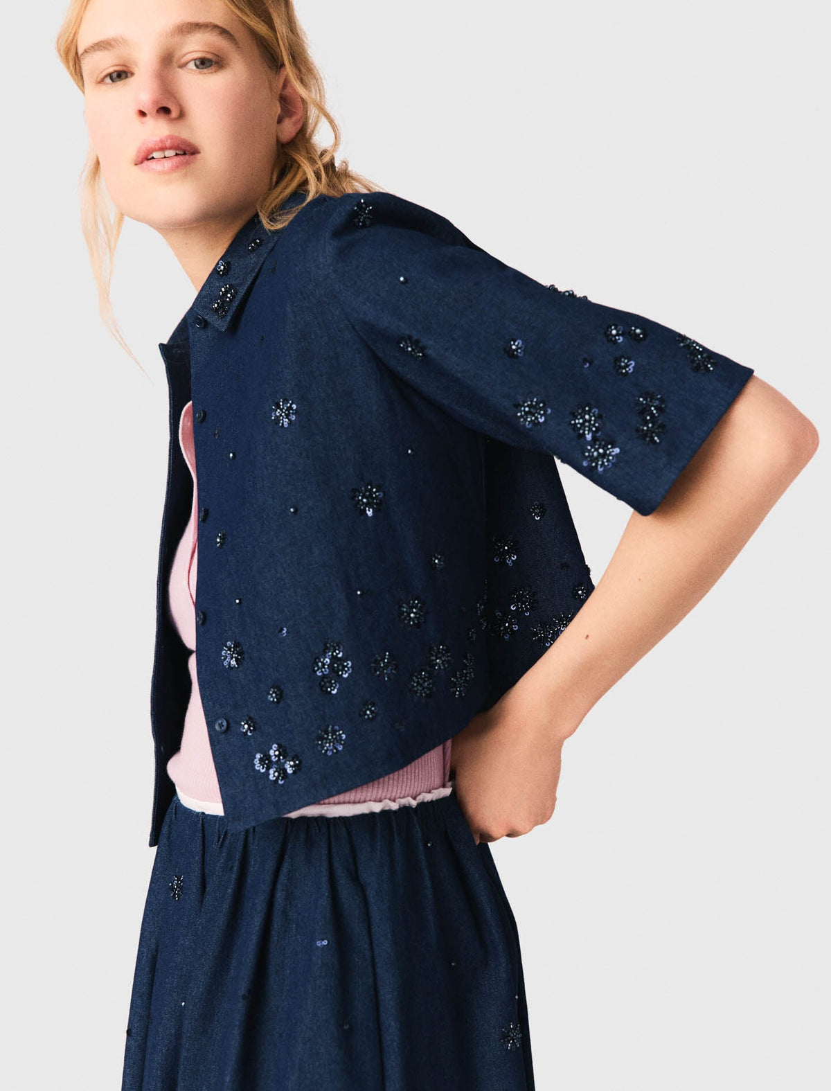 Embroidered cropped denim shirt | Maje
