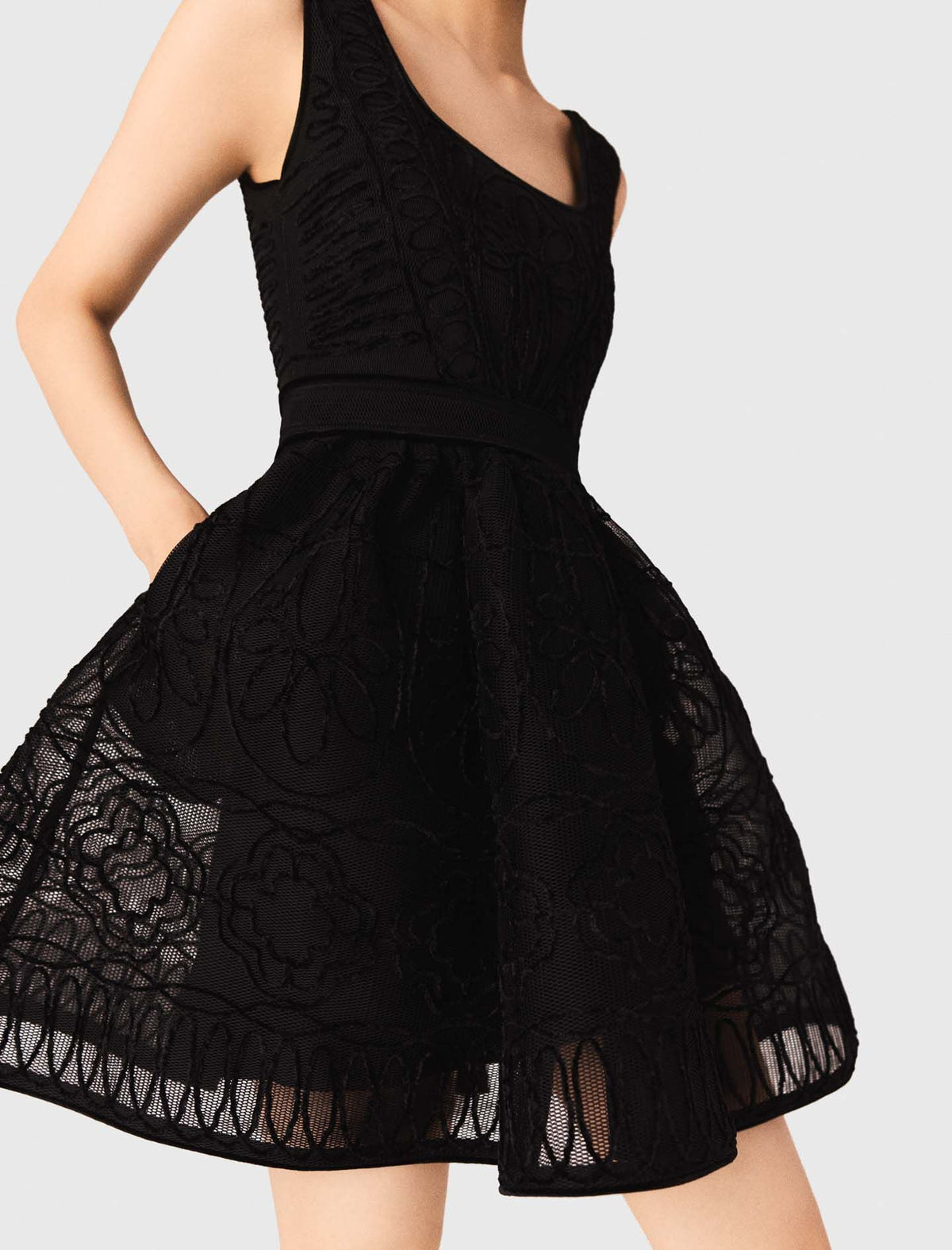 Short embroidered basket knit dress | Maje