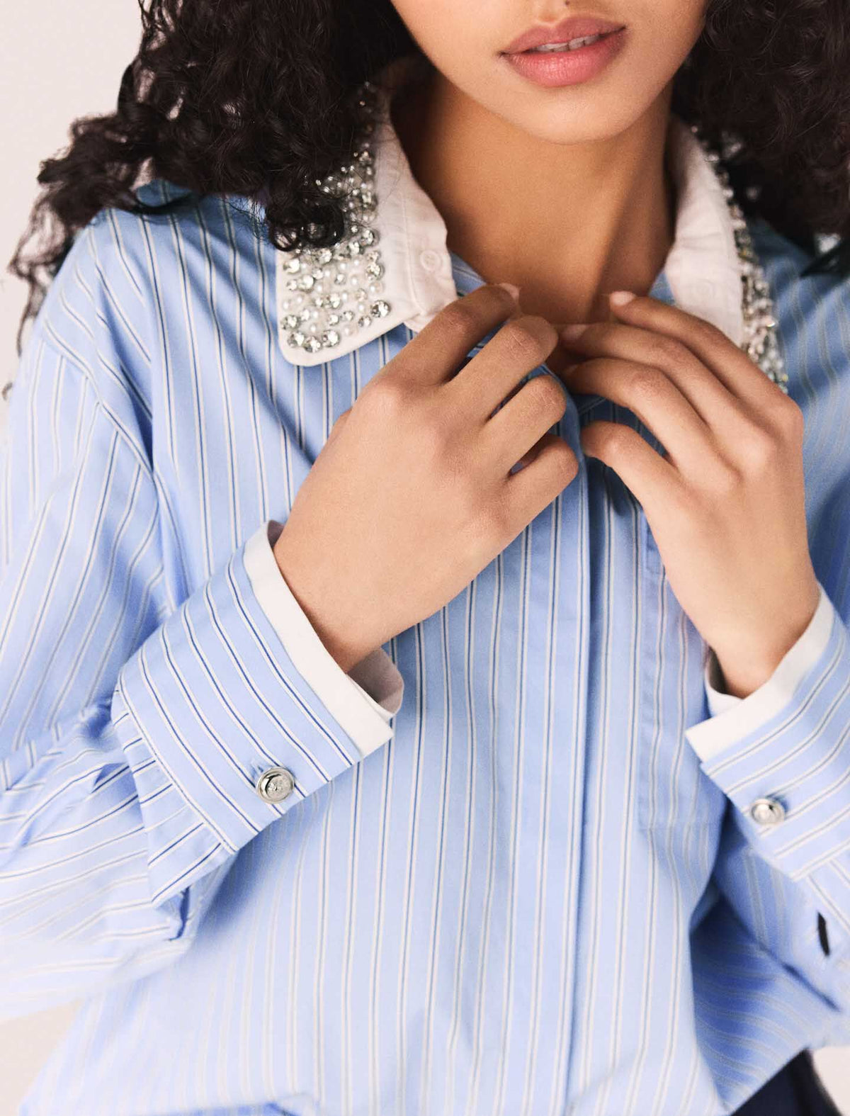 Shirt with removable jewel collar | Maje