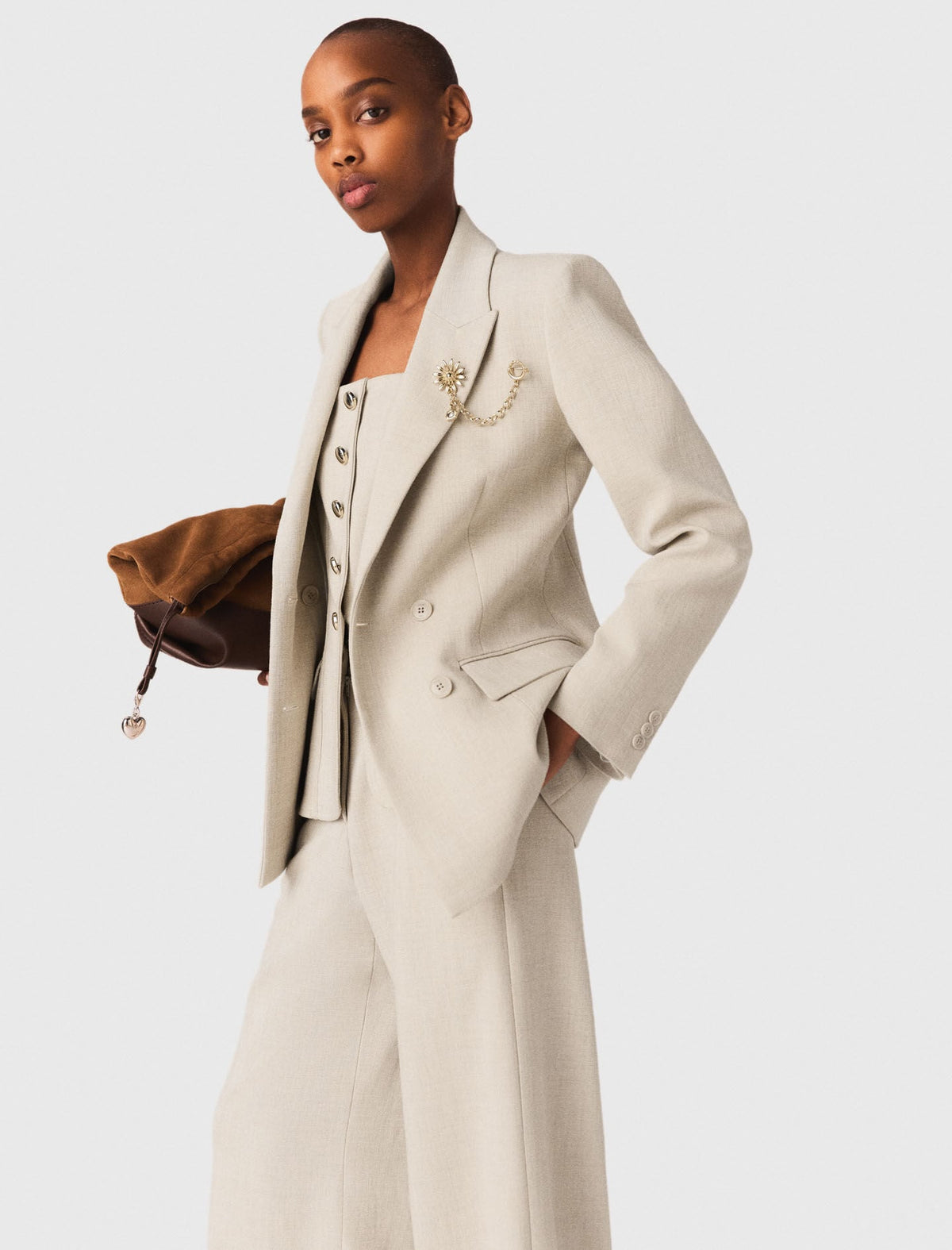 Suit jacket with brooch | Maje