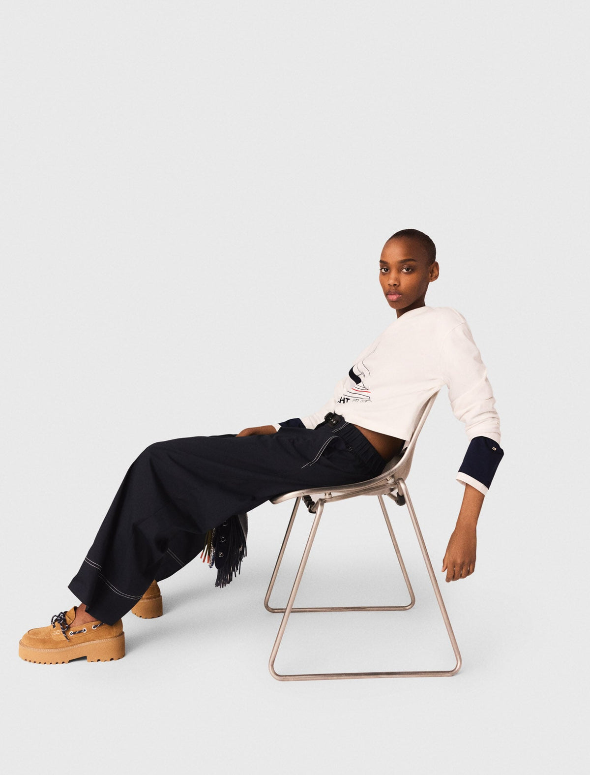 Cotton trousers with leather belt | Maje
