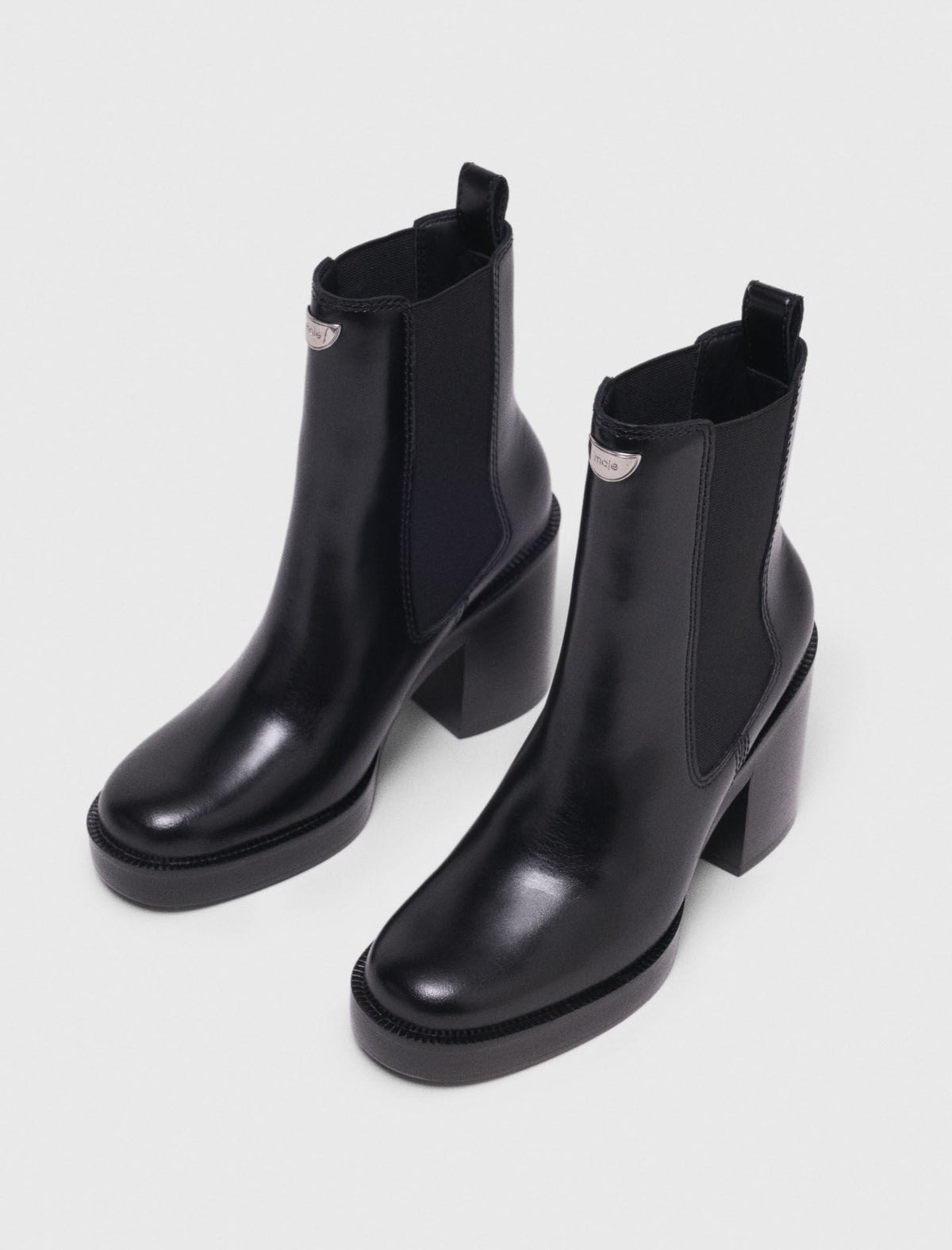 Heeled leather chelsea boot | Maje