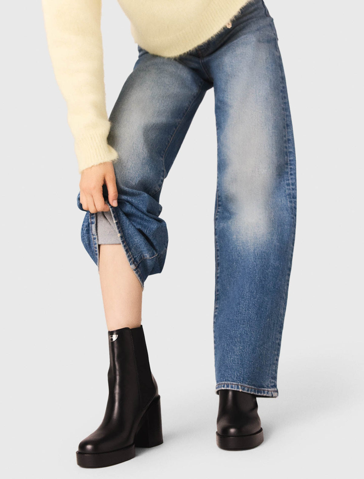 Heeled leather chelsea boot | Maje