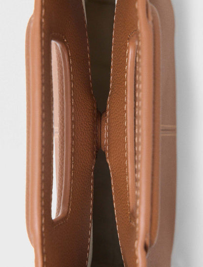 Grained leather M bag | Maje