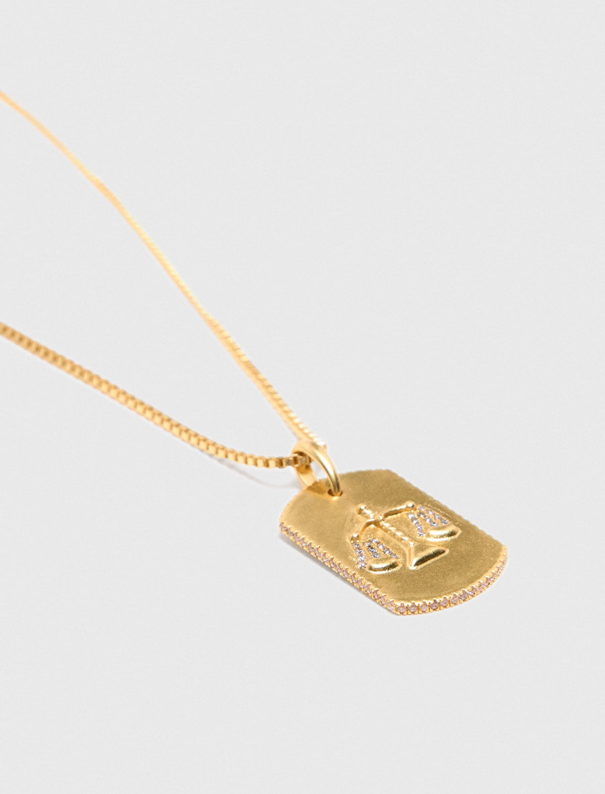 Zodiac sign plaque necklace | Maje