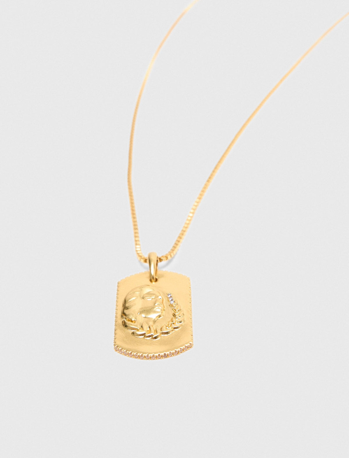 Zodiac sign plaque necklace | Maje