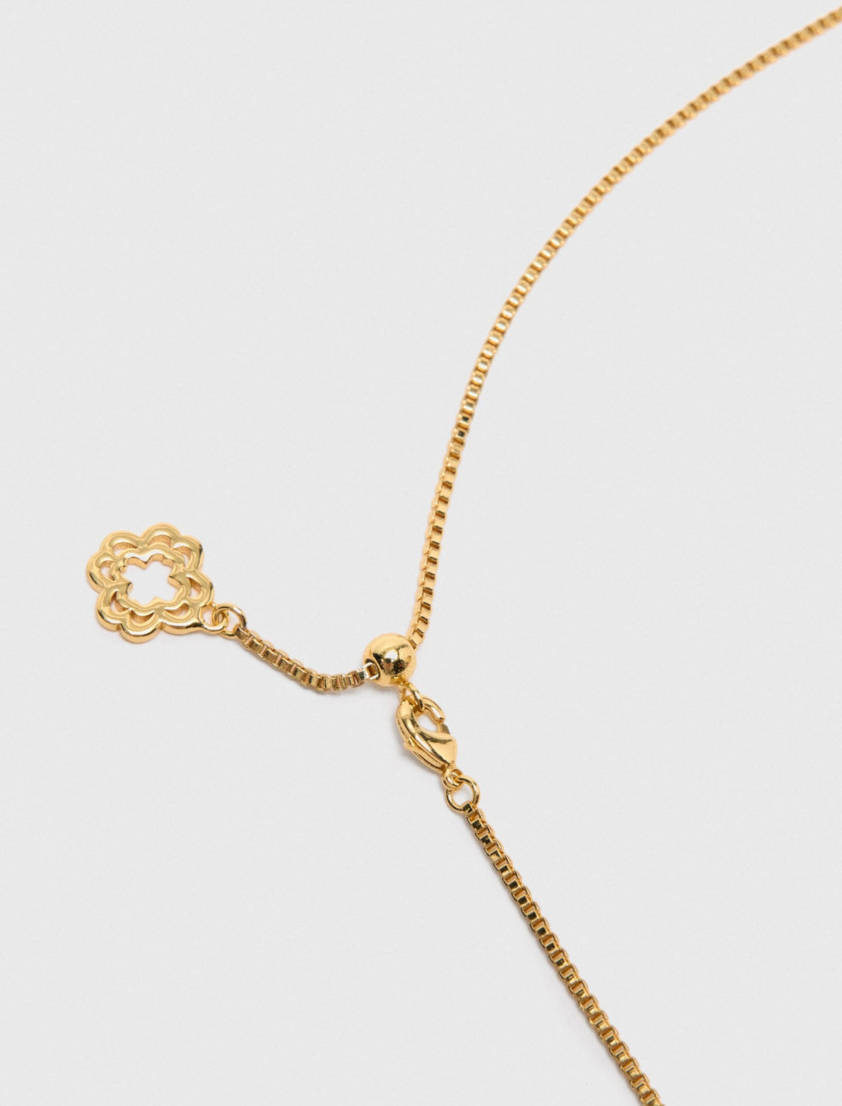 Zodiac sign plaque necklace | Maje