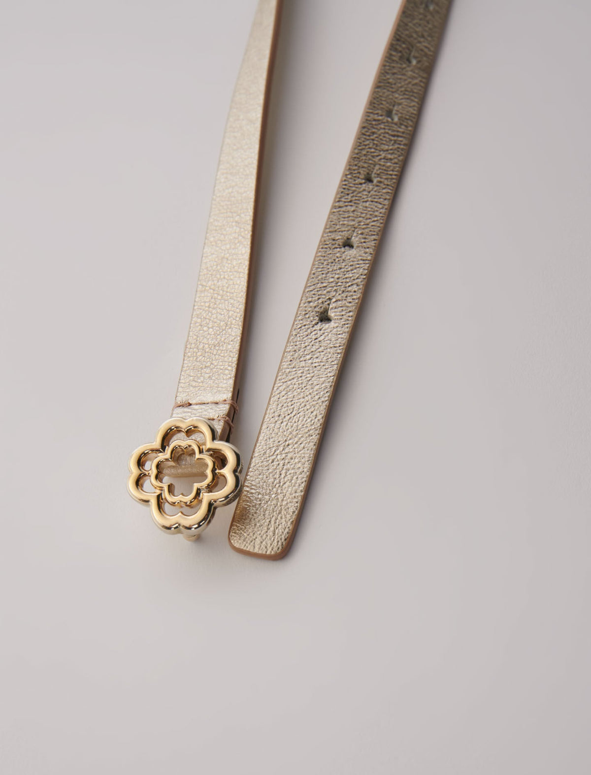 Slim belt with Clover buckle | Maje