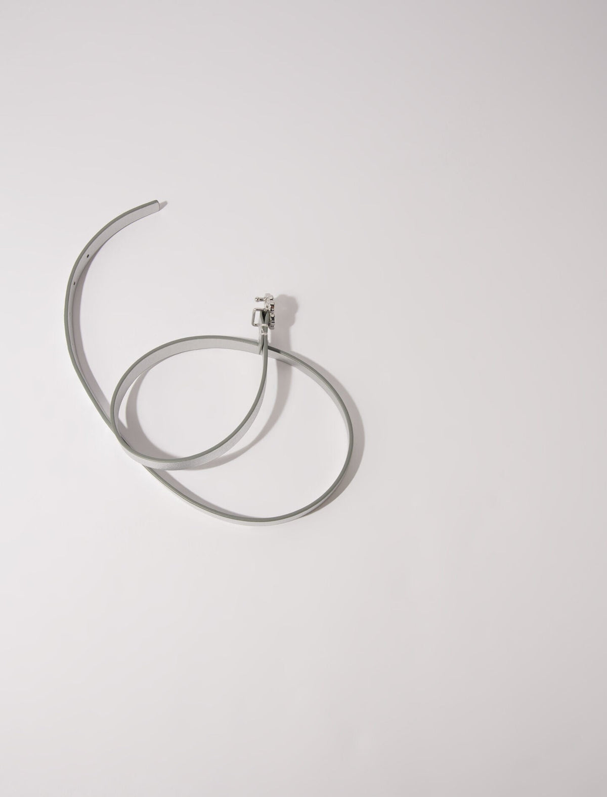 Slim belt with Clover buckle | Maje