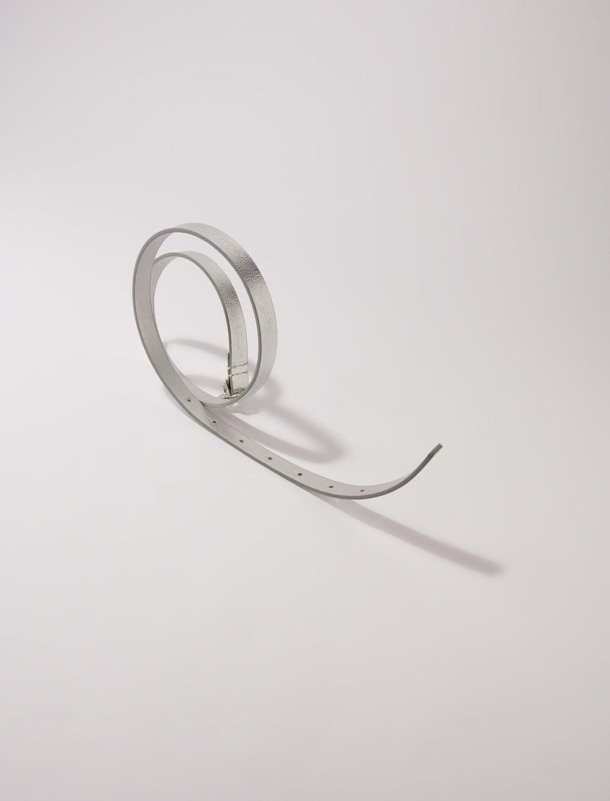 Slim belt with Clover buckle | Maje