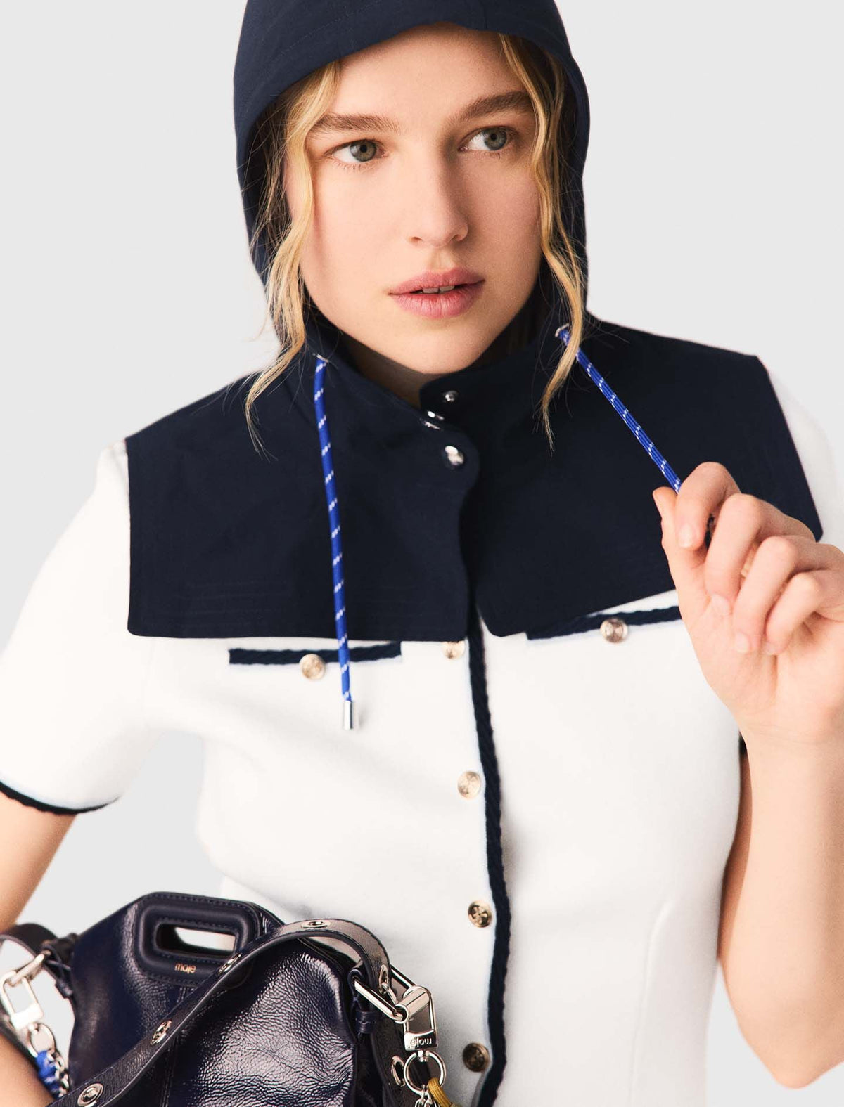 Waterproof drawstring hood | Maje
