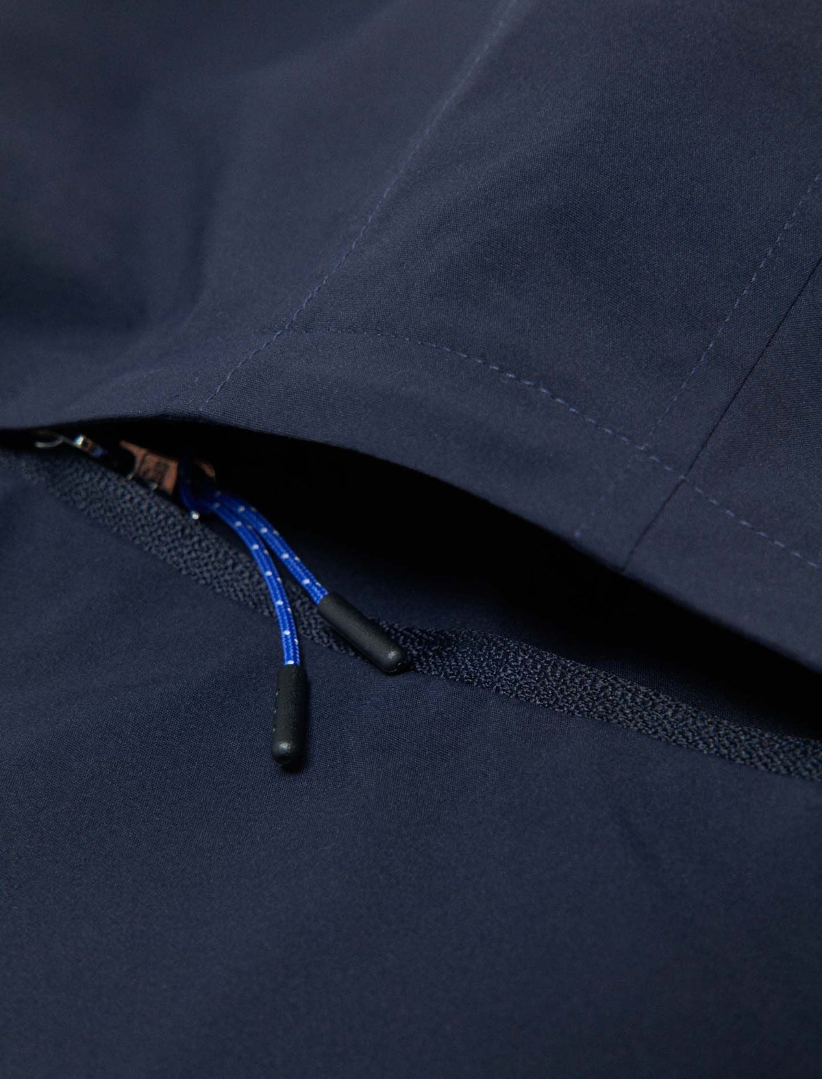 Waterproof drawstring hood | Maje